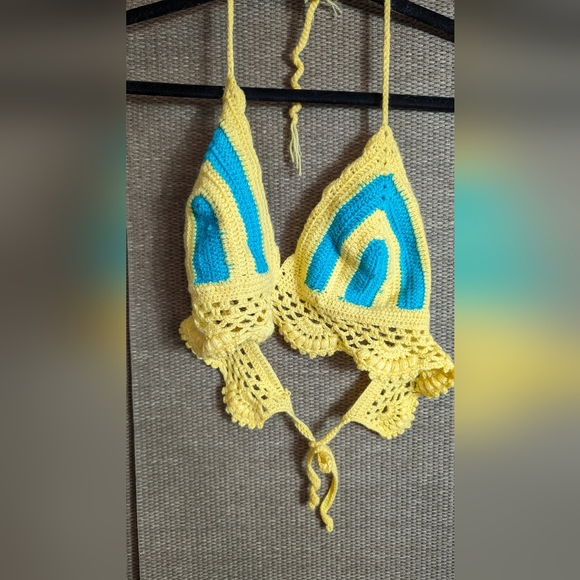 Crochet Bikini top - Picture 1 of 7